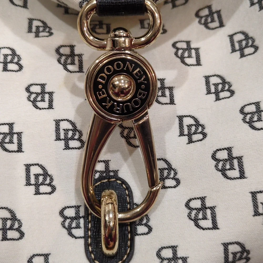 Dooney & Bourke White And Black monogtam Shoulder Hobo Bag Turnlock With Dustbag - Picture 7 of 17